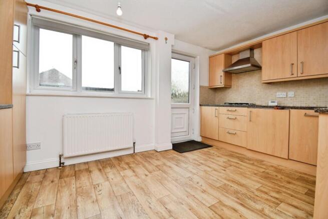 2 bed Terraced for sale Image 6