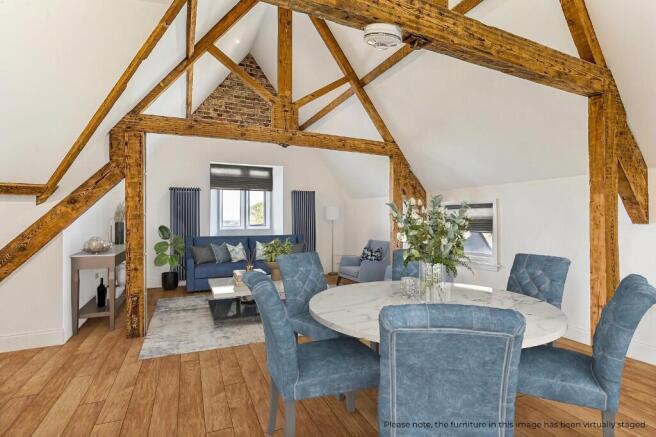 2 bed Penthouse to rent Image 4
