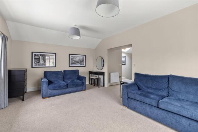 1 bed Apartment for sale Image 6