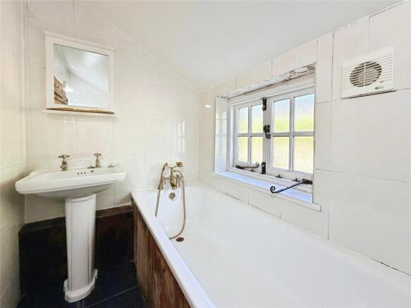 Deal Road, Northbourne, Deal, Kent, CT14 photo 4