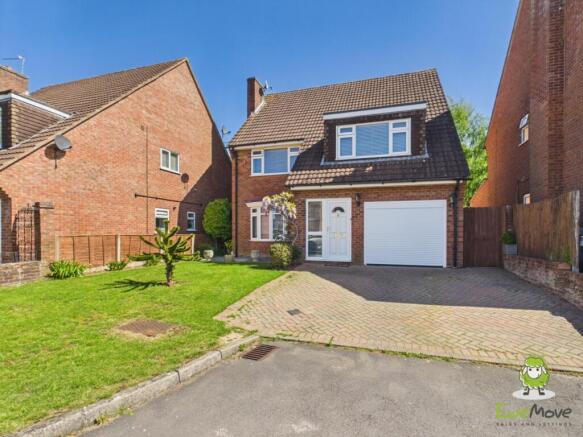 EweMove Estate Agents Basingstoke - 12 Springfield