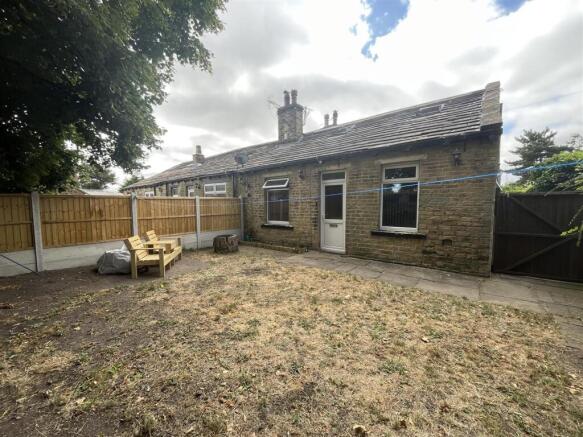 2 bed Terraced for sale Image 12