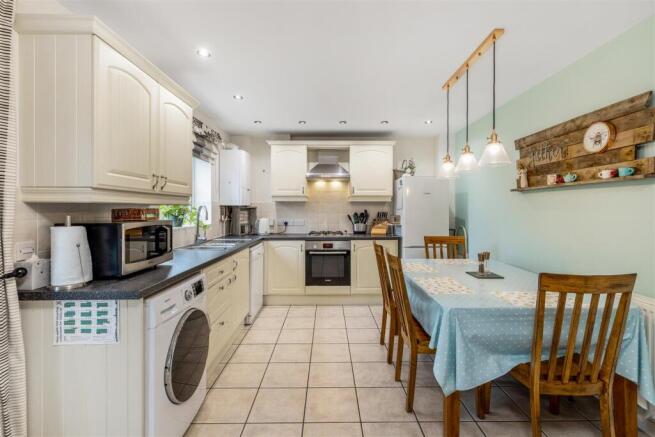 55 Thomas Middlecott Drive (Kirton)-15.jpg