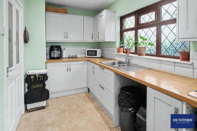 3 bed Semi-Detached for sale Image 6