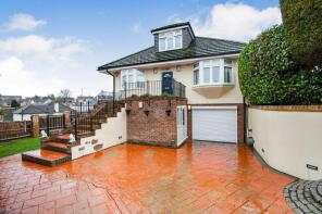 5, Lesney Park, Erith DA8 3DW