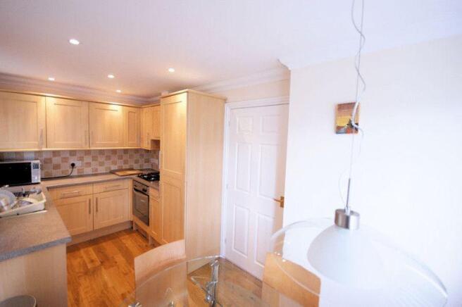 Kitchen / Dining...