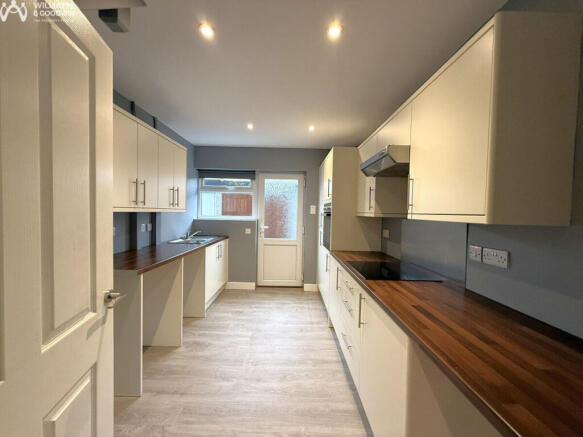 Tai Dinas, Llangefni, Anglesey, LL77 photo 3
