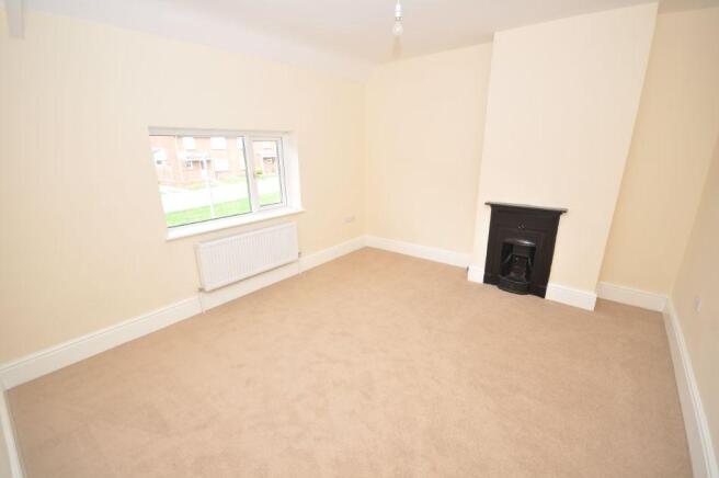11 RUSSELL TERRACE, CARMARTHEN Photo 9