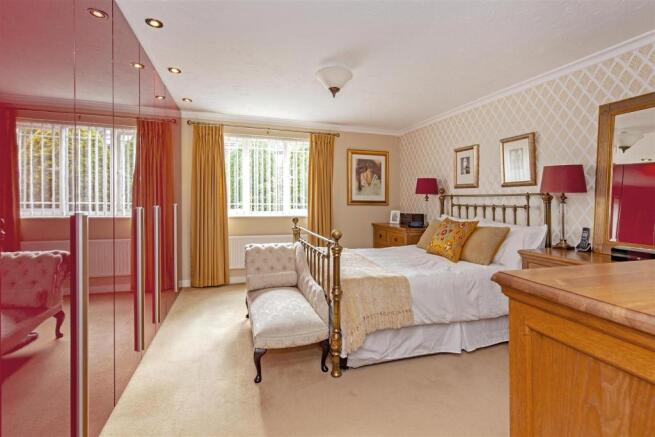 Bedroom 1-2.jpg