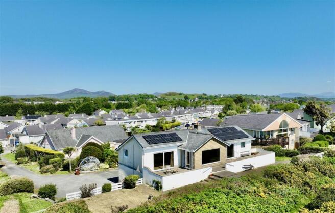 dji_fly_20250502_122320_396_1746115886697_photo.jp