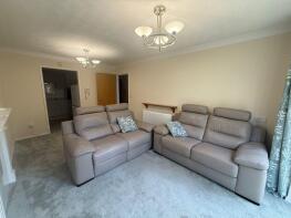 18, Hertswood Court, Hillside Gardens, Barnet EN5 4AU