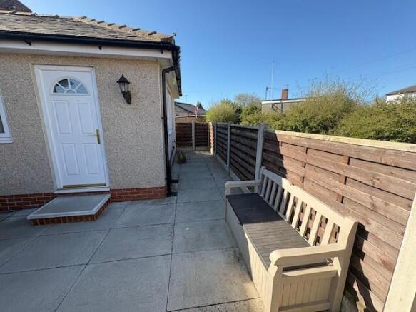 1 bed Semi-Detached Bungalow for sale Image 10