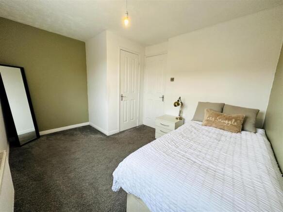 2 bed Semi-Detached for sale Image 10