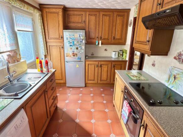 KITCHEN.jpg