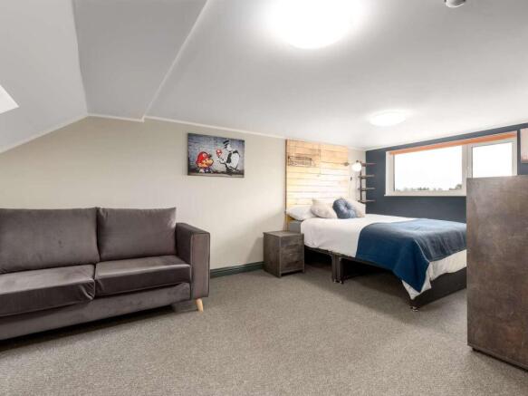 Bedroom7 (1).jpg