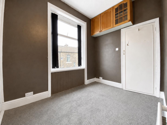 3 bed House for sale Image 11