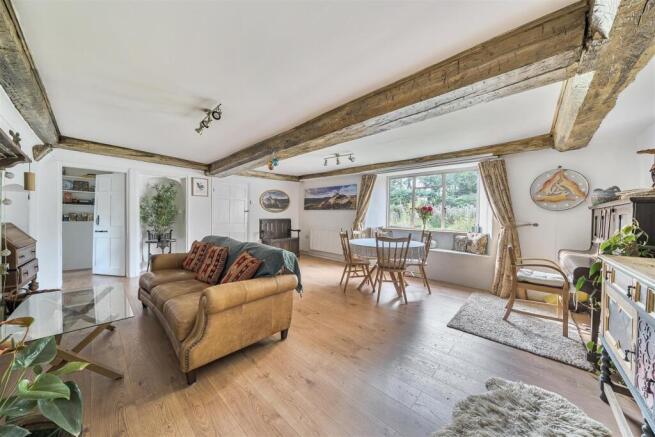 Sitting/Dining Room