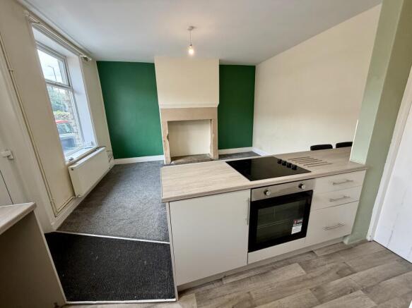 2 bed Terraced to rent Image 7