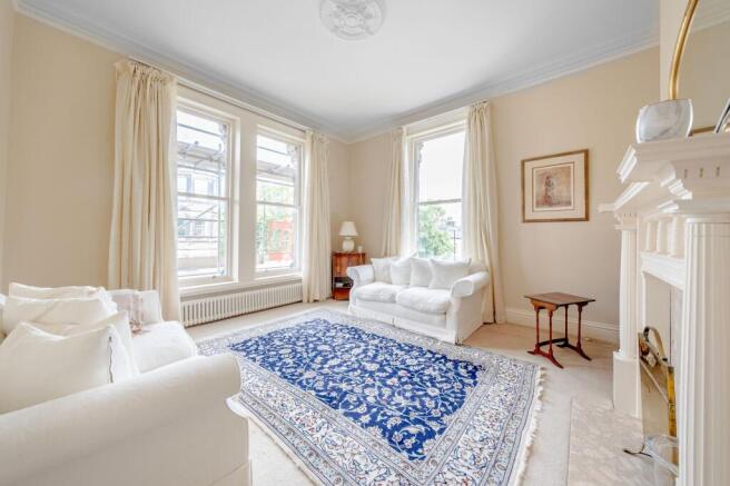 2 bed Flat for sale Image 6