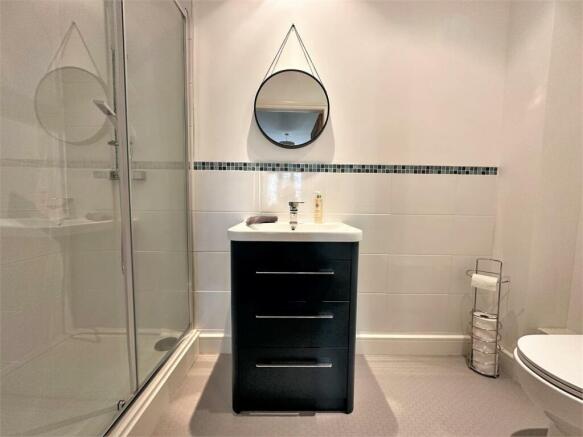 En-Suite Shower Room 473