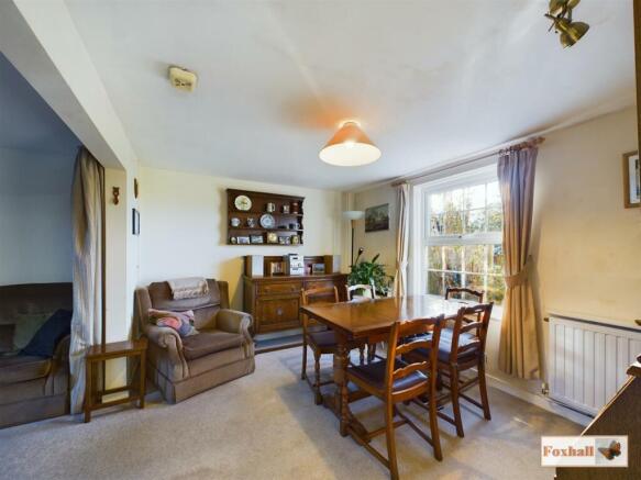 Lounge / Dining Room