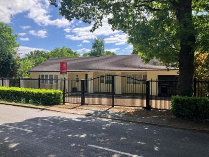 Bull Lane, Chalfont St. Peter, Gerrards Cross, Buckinghamshire