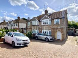 62, Brackendale, Potters Bar EN6 2LX