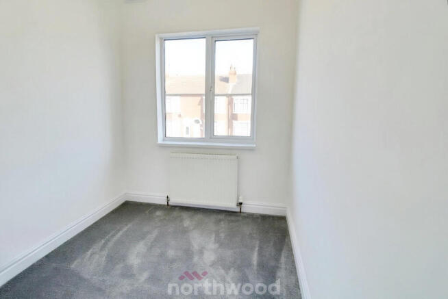 3 bed Terraced to rent Image 12