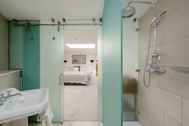 1a Warrington Crescent Hi-25.jpg