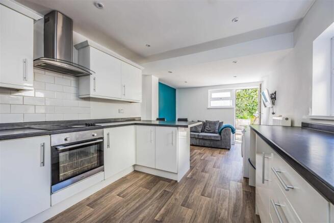3 Britannia Road, Southsea-Small-PorticoMarketing-