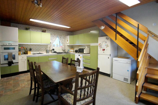 3 bed End of Terrace for sale Image 5
