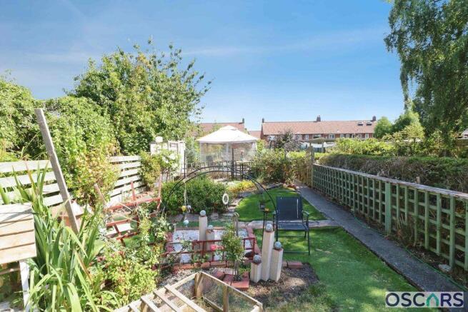 3 bed Terraced for sale Image 11