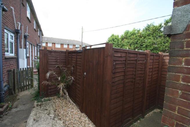34 Chantry Road (2).