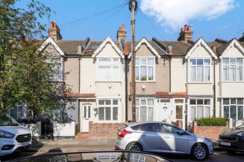 Oakwood Avenue, Mitcham, CR4
