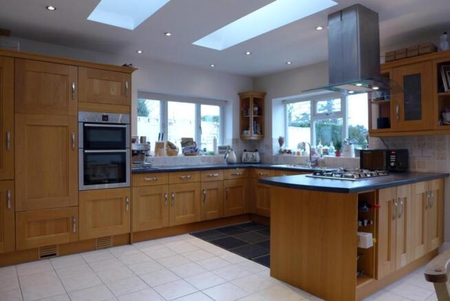 Belbroughton Rd, 84, Kitchen1.jpg