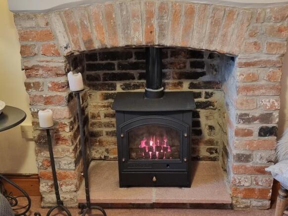 GAS STOVE