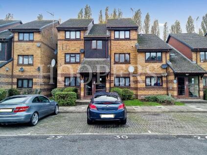 Harp Island Close, London, NW10
