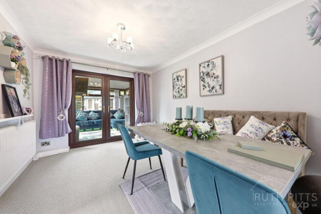 3 bed Detached for sale Image 5
