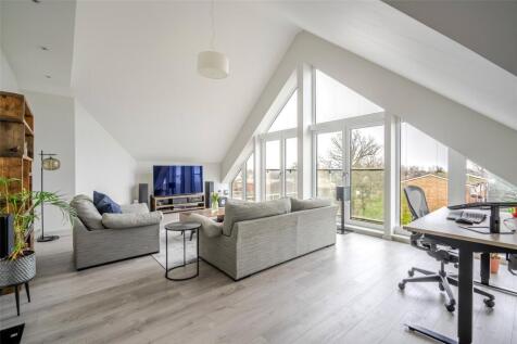 Woodside Road, Amersham, Buckinghamshire, HP6