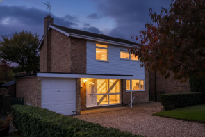 32, Allwood Crescent, Haywards Heath RH17 7RP