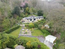 Midway, Hodge Fold, Broadbottom, Hyde SK14 6BL