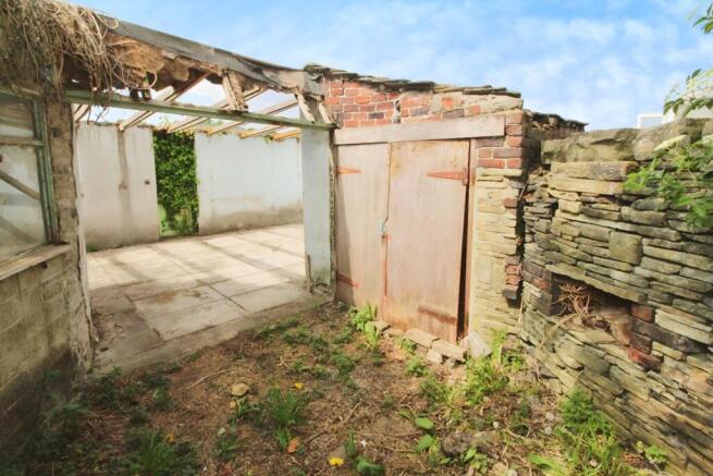 3 bed Terraced for sale Image 10