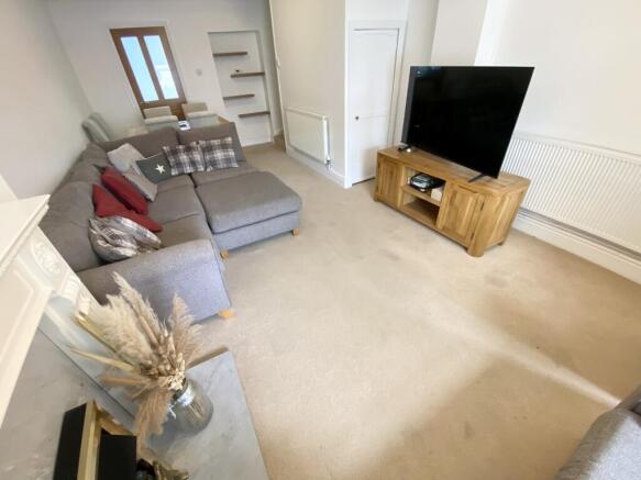 Lounge/Dining Room