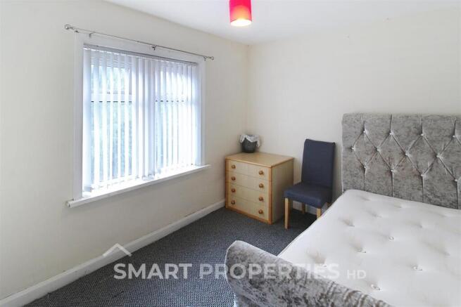 3 bed End of Terrace to rent Image 7