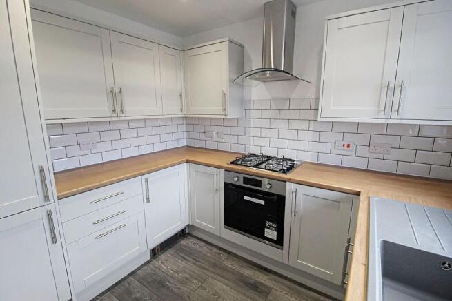 2 bed Bungalow for sale Image 11