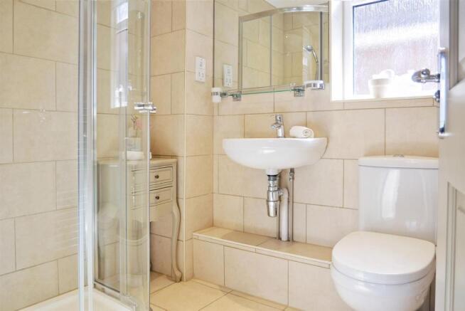 En Suite Shower Room