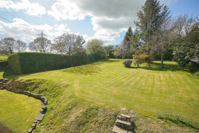 SIDE GARDEN.jpg