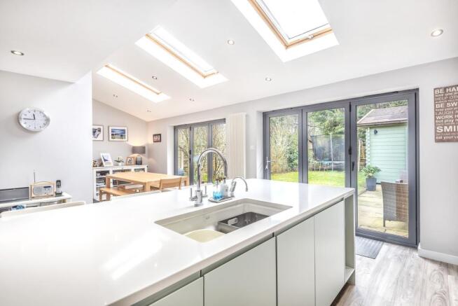 Kitchen/Breakfast/Fa