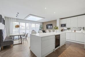 95, Broadview Avenue, Rainham, Gillingham ME8 9DE