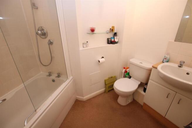 Bathroom.JPG